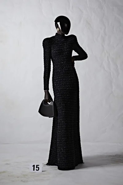 Look 15